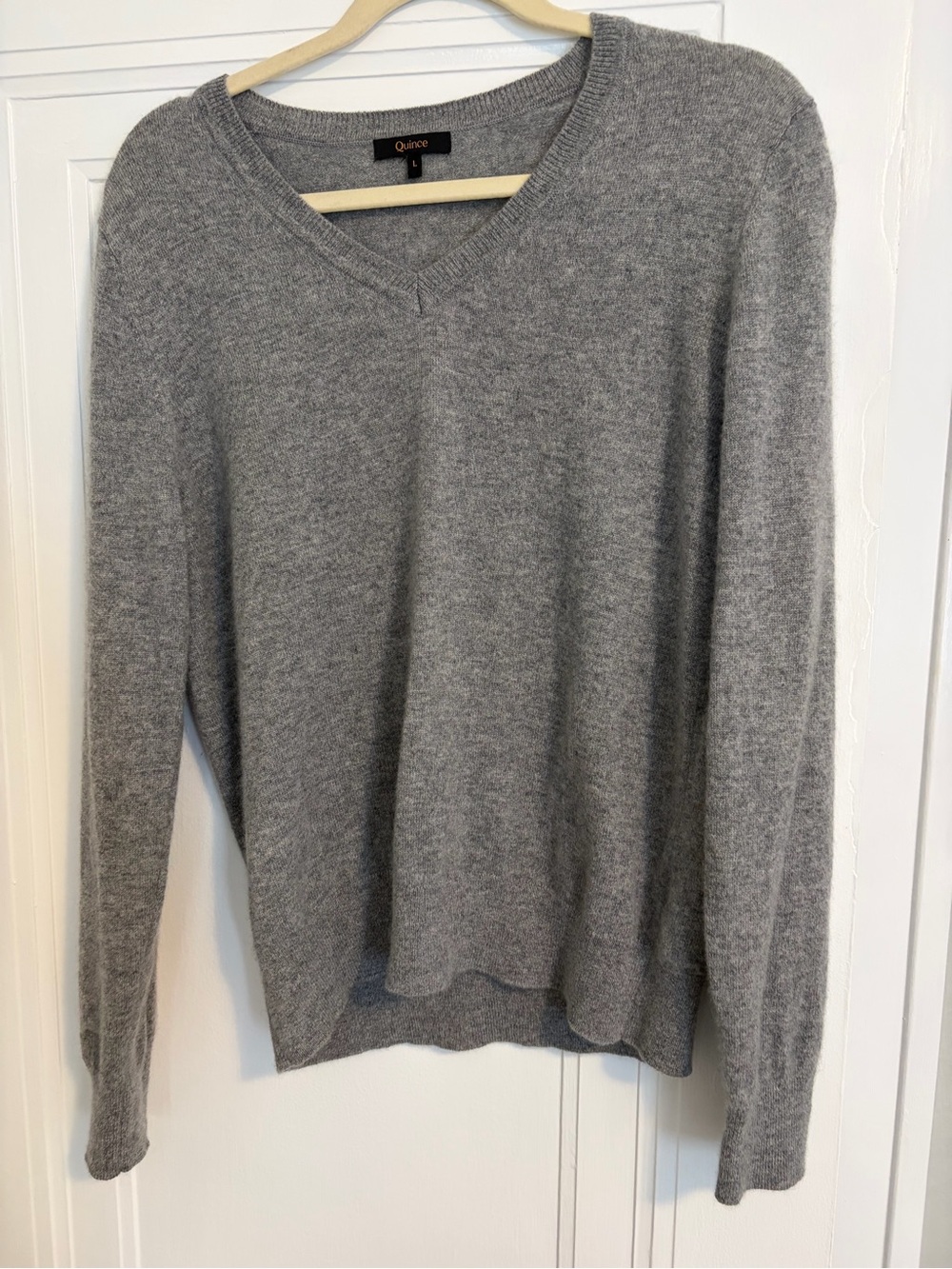 Quince Womens Cashmere Light Gray V-Neck Sweater